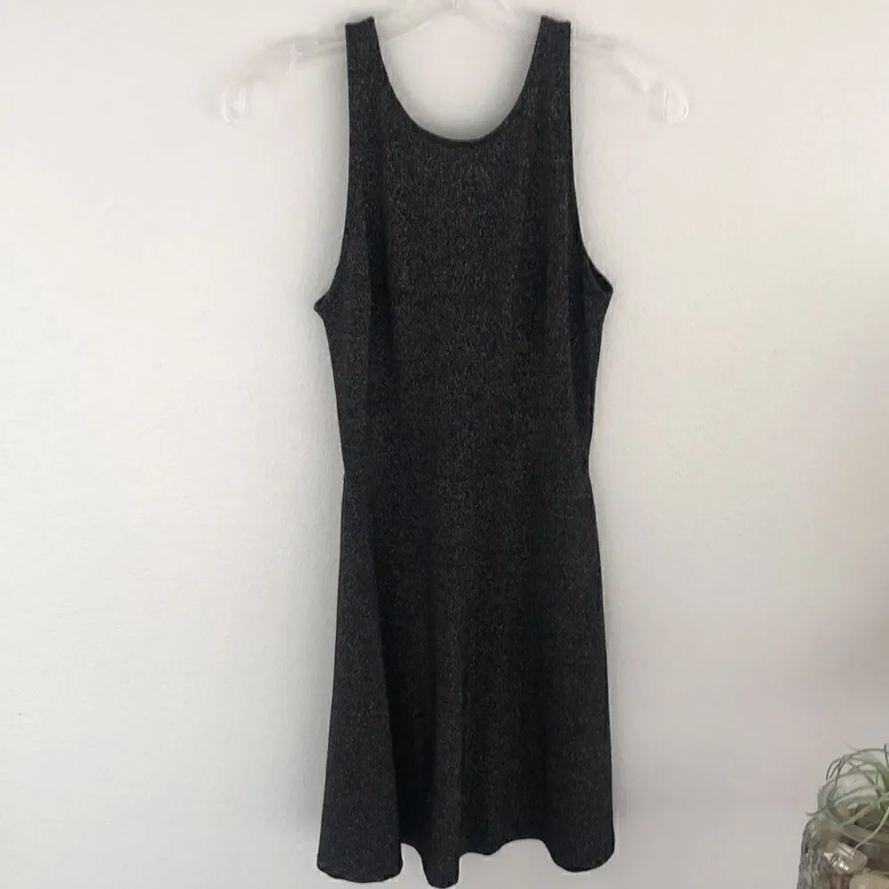 Divided little black dress. Size 4. Lots of sparkle! - Picture 4 of 9